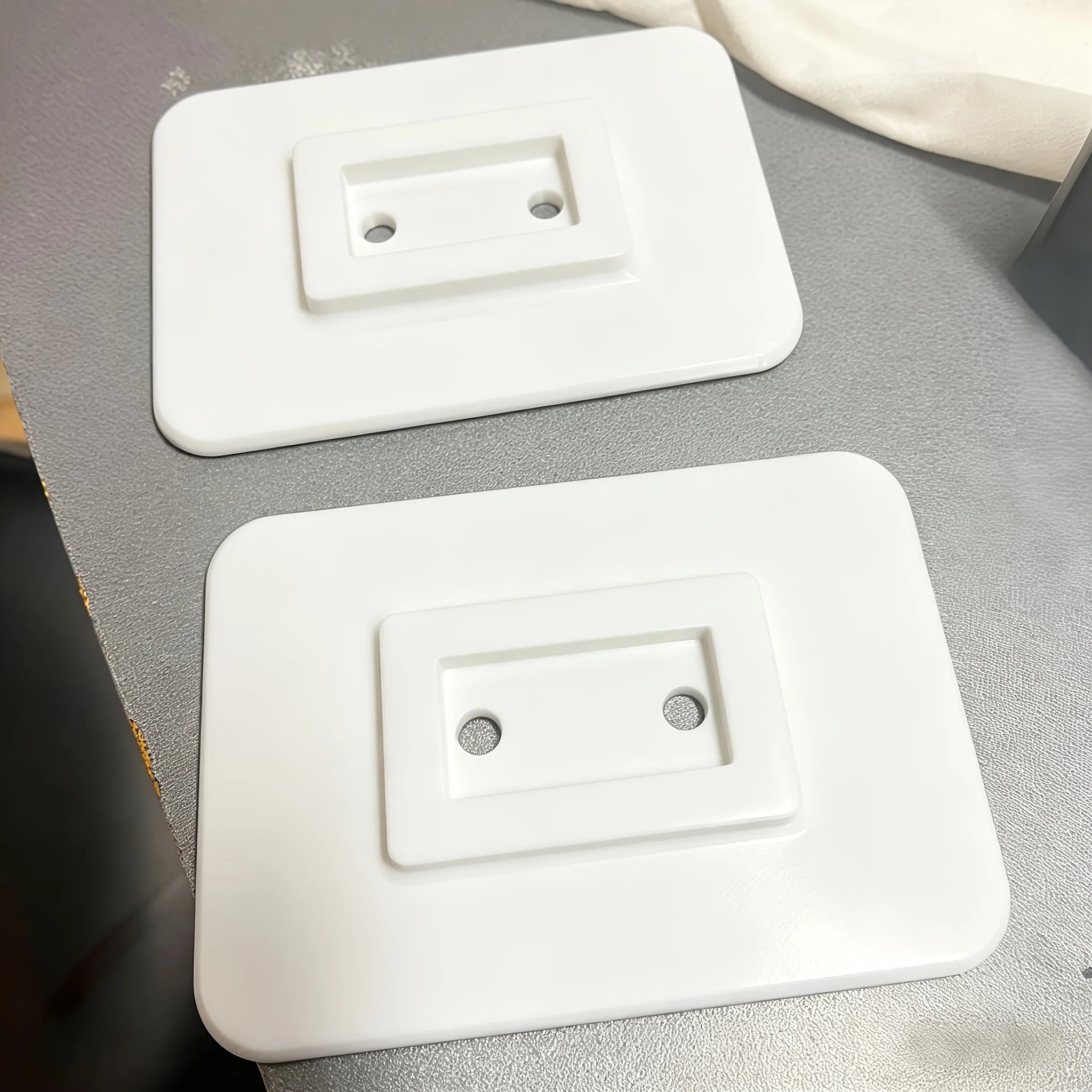 Supports de fixation pour auvent