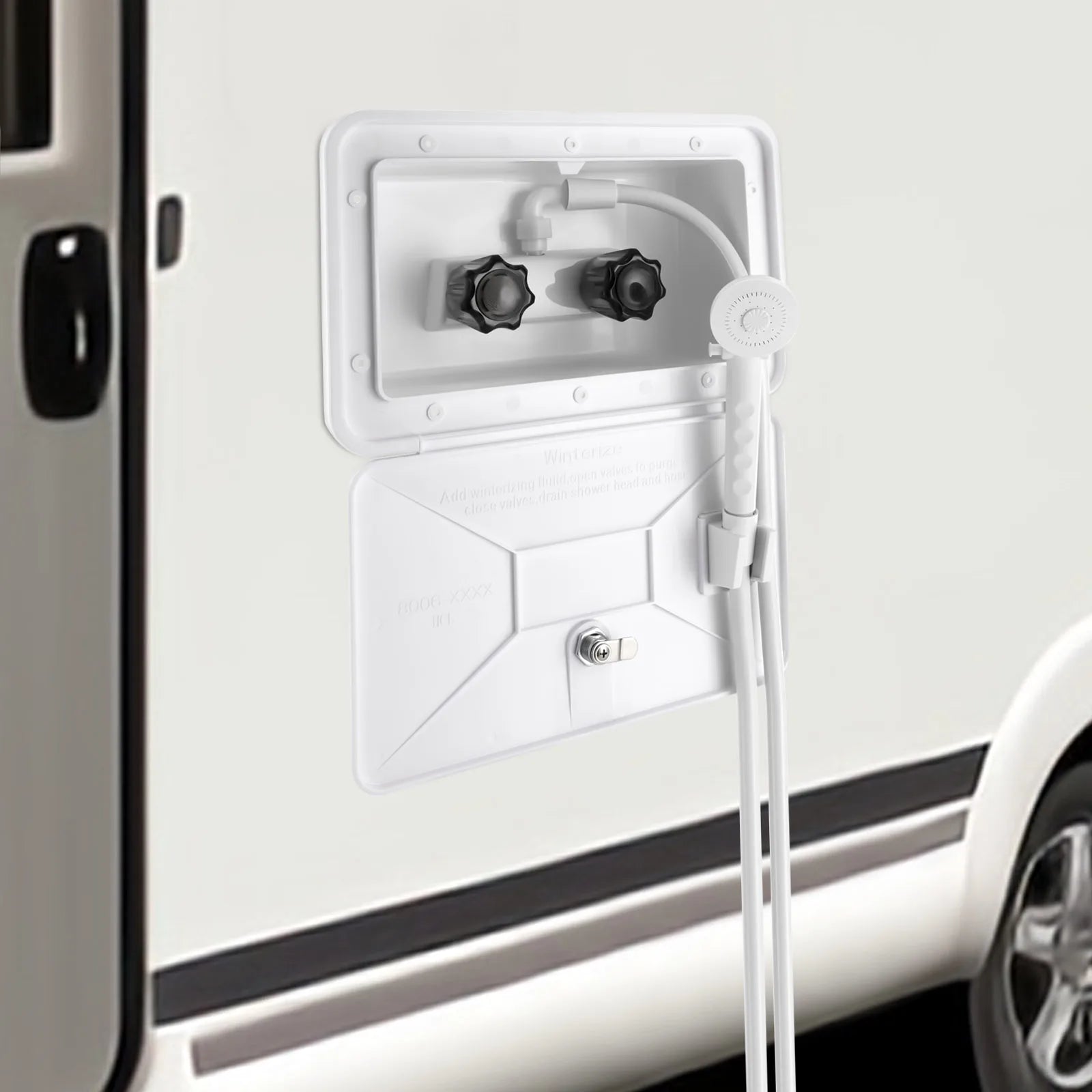 Douche extérieure pour camping-car